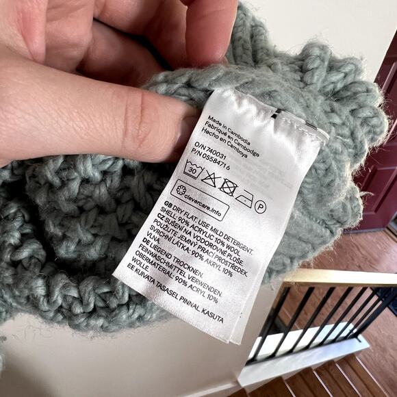 Light Green Mock Neck Sweater LAST CALL - Picture 3 of 5